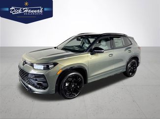 New 2026 Volkswagen Tiguan SE R-Line video 1