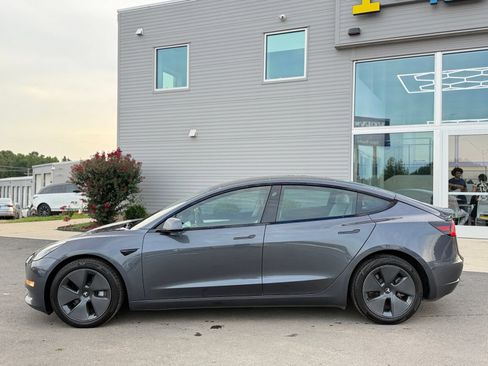 Used 2023 Tesla Model 3 Long Range AWD/4WD image 9