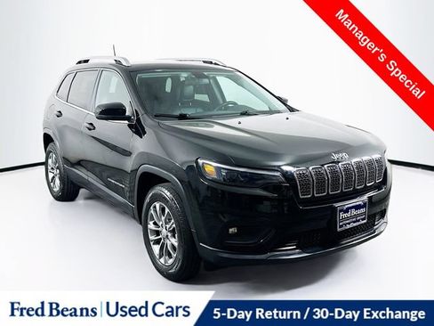 Used 2020 Jeep Cherokee Latitude Plus w/ Cold Weather Group AWD/4WD image 1