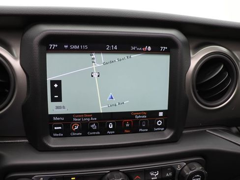 Used 2023 Jeep Wrangler Unlimited w/ Sun & Screen Package AWD/4WD image 22