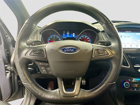 Used 2016 Ford Focus RS image 12
