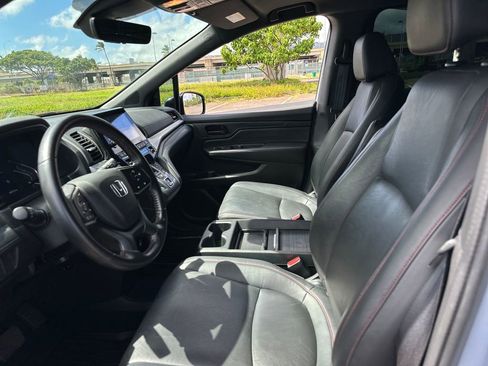 Used 2023 Honda Odyssey Sport image 13