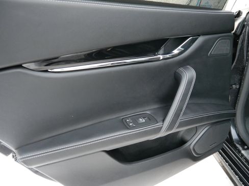 Used 2017 Maserati Quattroporte S Q4 image 14