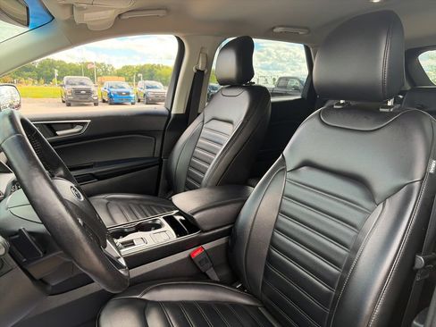 Used 2019 Ford Edge SEL w/ Equipment Group 201A AWD/4WD image 16