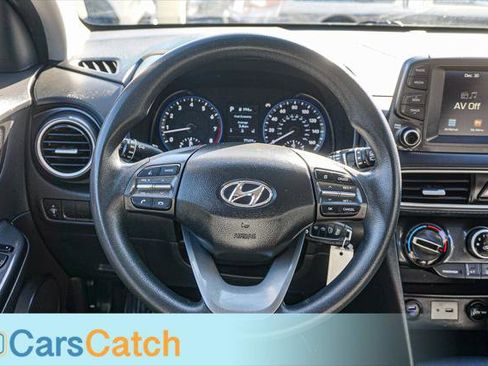 Used 2021 Hyundai Kona SE image 31