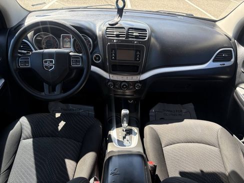 Used 2017 Dodge Journey SE FWD image 22