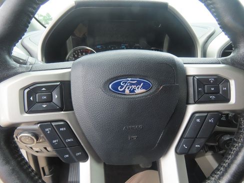 Used 2019 Ford F150 Lariat AWD/4WD image 28