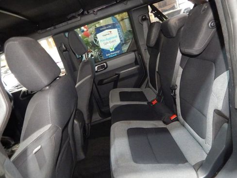 Used 2022 Ford Bronco Big Bend w/ Sasquatch Package image 22