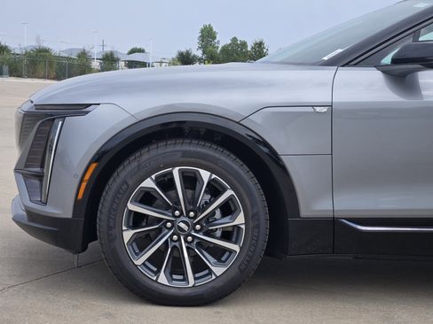 New 2025 Cadillac Lyriq Sport image 5