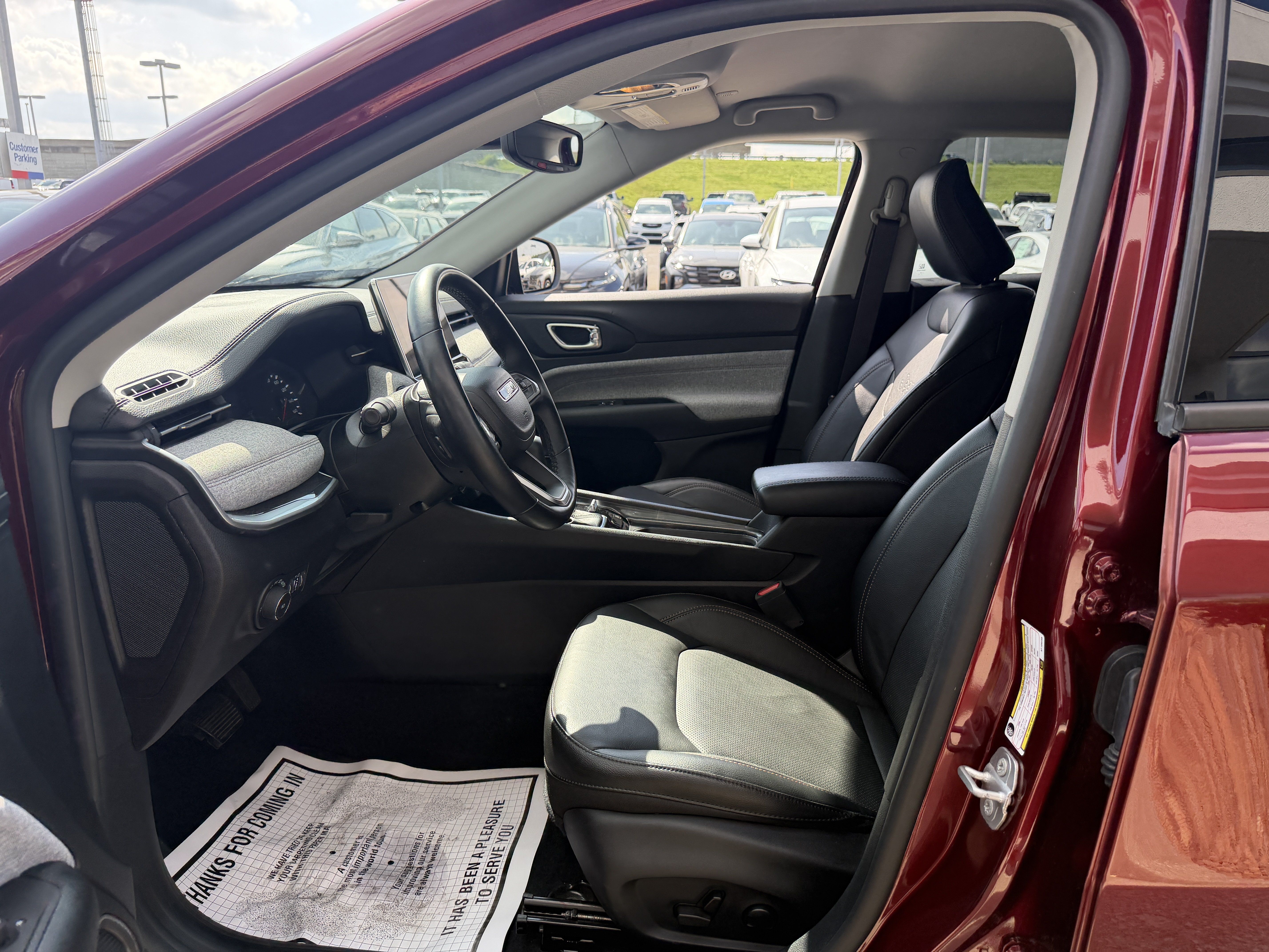 Used 2022 Jeep Compass Latitude AWD/4WD image 27