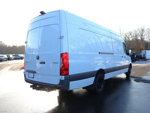 Used 2023 Mercedes-Benz Sprinter 4500 w/ Acoustic Package image 5