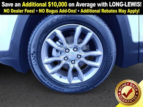 Used 2024 GMC Terrain SLT image 13