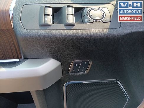 Used 2016 Ford F150 Lariat AWD/4WD image 17