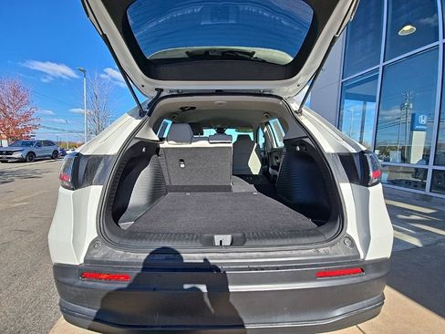 Certified 2023 Honda HR-V LX image 29