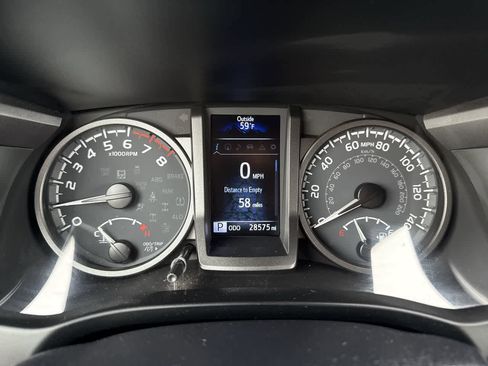 Used 2023 Toyota Tacoma TRD Off-Road w/ TRD Premium Off Road Package image 17