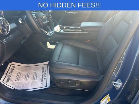 Used 2025 Chevrolet Equinox LT w/ Convenience Package II image 19