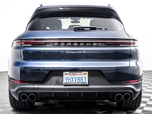 Certified 2024 Porsche Cayenne S AWD/4WD image 11