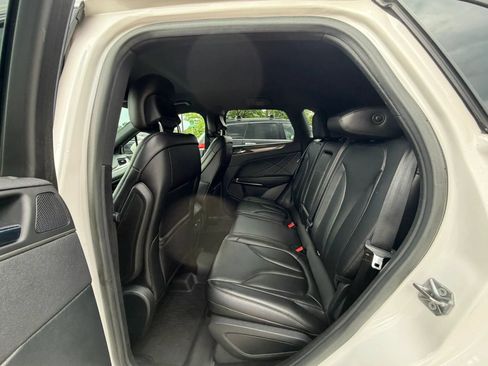Used 2017 Lincoln MKC Premiere FWD image 28