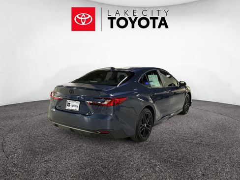 New 2026 Toyota Camry SE image 5