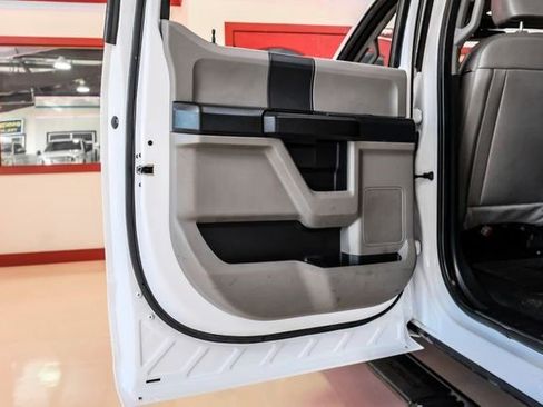 Used 2022 Ford F250 XL w/ Power Equipment Group image 43