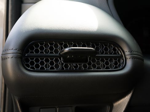 Used 2026 Honda HR-V LX image 40