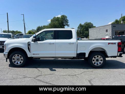 New 2025 Ford F250 Lariat w/ Lariat Ultimate Package image 4