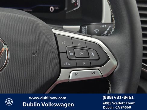 Certified 2023 Volkswagen Atlas SE w/ Panoramic Sunroof Package AWD/4WD image 22