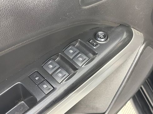 Used 2018 Chevrolet Colorado ZR2 image 24