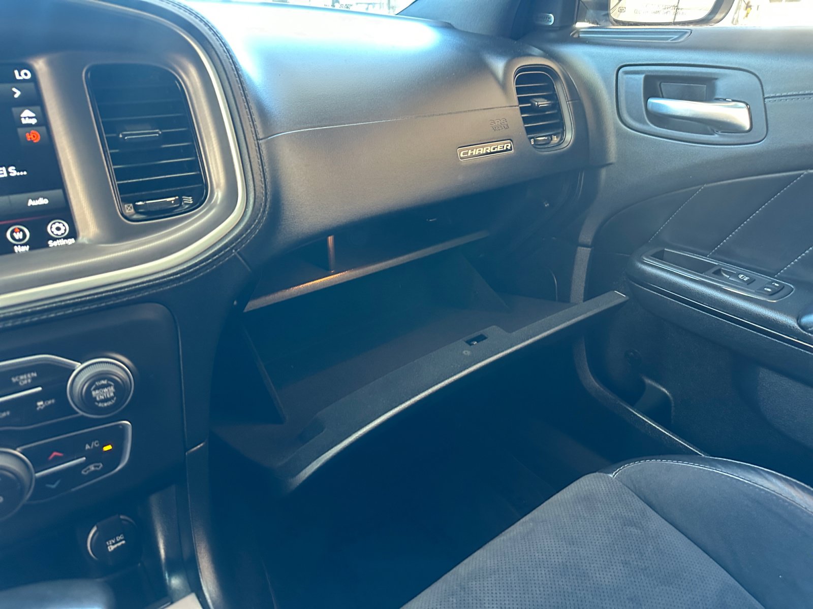 Used 2022 Dodge Charger R/T w/ Plus Group RWD image 23