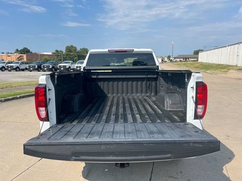 Used 2023 GMC Sierra 1500 Elevation AWD/4WD image 8