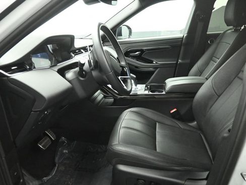 Used 2023 Land Rover Range Rover Evoque R-Dynamic S image 9