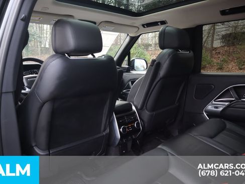 Used 2025 Land Rover Range Rover Long Wheelbase SE AWD/4WD image 20