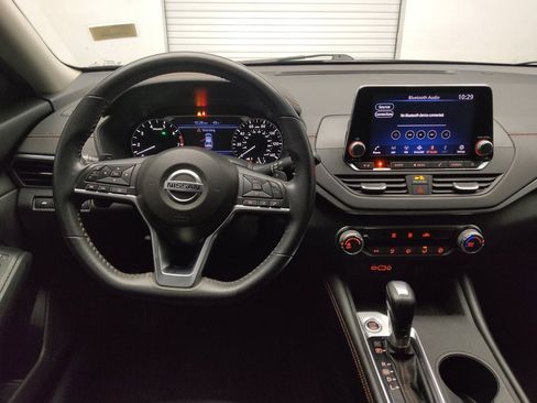 Used 2022 Nissan Altima 2.5 SR image 22