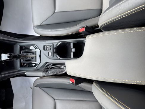 Used 2023 Subaru Crosstrek 2.5i Sport image 33