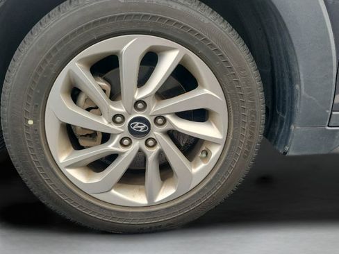 Used 2017 Hyundai Tucson SE image 3