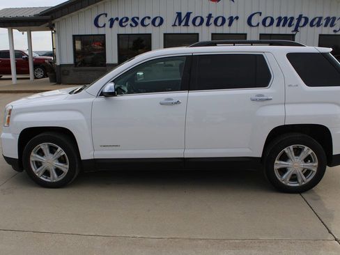 Used 2017 GMC Terrain SLE image 8
