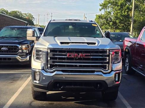 Used 2021 GMC Sierra 2500 SLT w/ SLT Premium Package AWD/4WD image 2