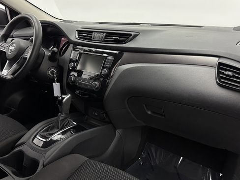 Used 2020 Nissan Rogue Sport S FWD image 30