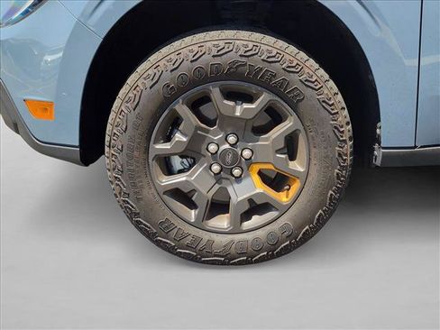 Used 2025 Ford Maverick Tremor AWD/4WD image 14