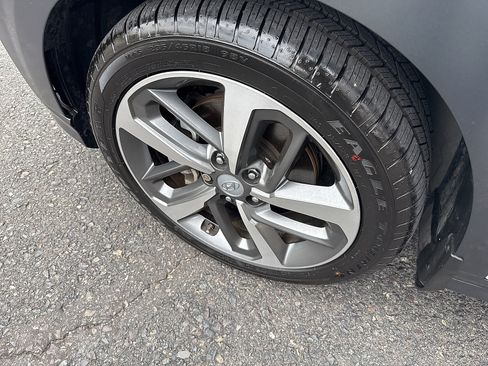 Used 2021 Hyundai Kona Limited AWD/4WD image 29