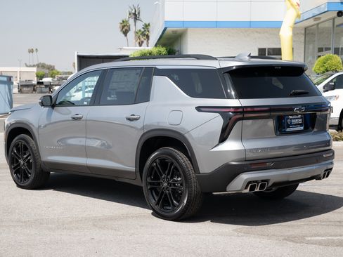 New 2026 Chevrolet Traverse LT w/ Driver Confidence Package image 6