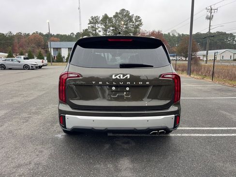 Certified 2024 Kia Telluride S w/ S Sunroof Package image 6