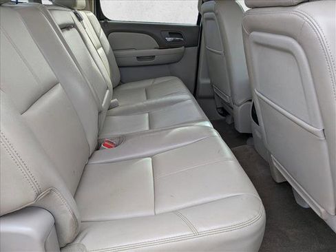 Used 2014 Chevrolet Silverado 2500 LTZ w/ LTZ Plus Package image 19