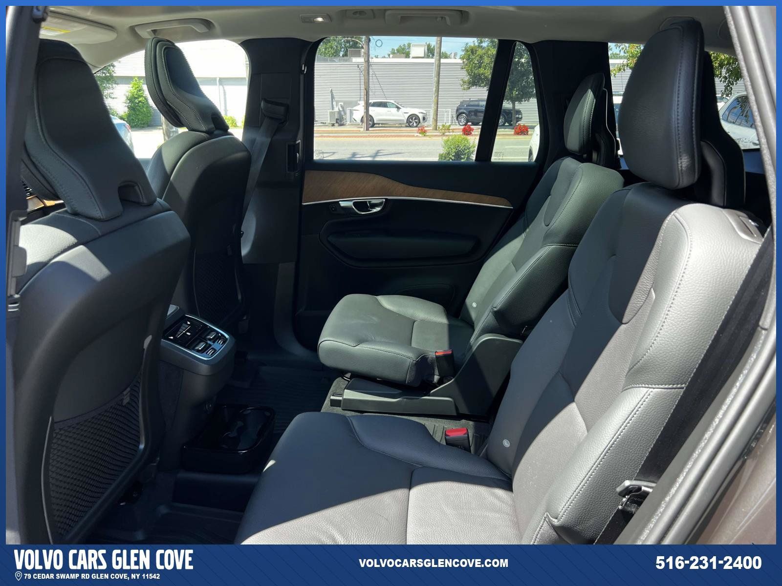 Used 2025 Volvo XC90 B6 Plus w/ Protection Package AWD/4WD image 9