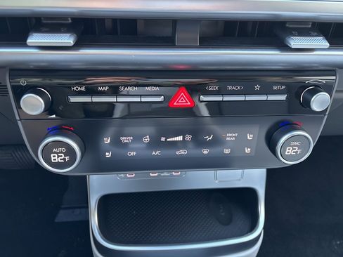 New 2026 Hyundai Ioniq 9 SEL w/ Tow & Go Package image 24