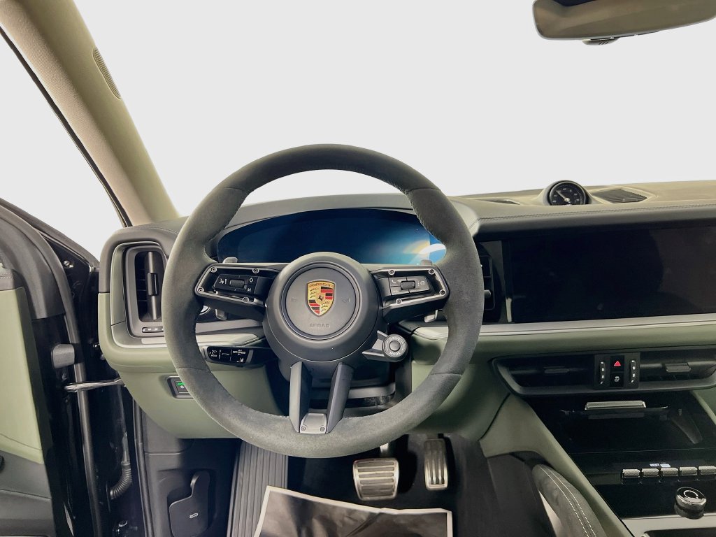 Certified 2026 Porsche Cayenne S AWD/4WD image 25