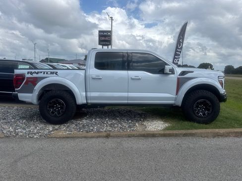 Used 2025 Ford F150 Raptor w/ Equipment Group 803A Raptor R AWD/4WD image 4