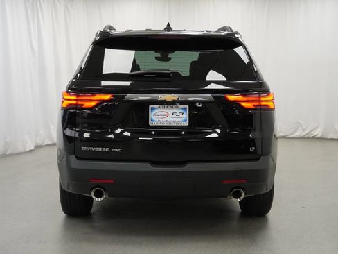 Used 2023 Chevrolet Traverse LT w/ Rear Camera Mirror Package AWD/4WD image 39