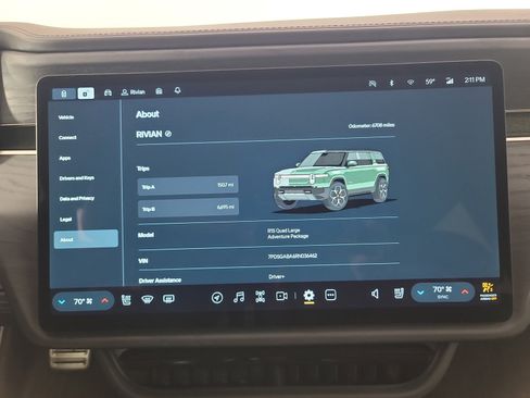 Used 2024 Rivian R1S Adventure image 29