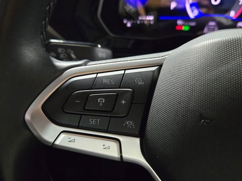 Certified 2023 Volkswagen Jetta SE w/ Panoramic Sunroof Package FWD image 25